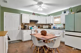 1100 N Pine St, Foley, AL 36535 - Photo 8