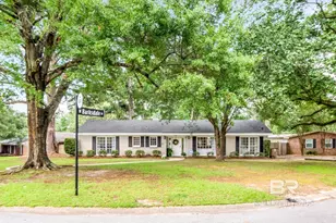 2767 Brevard Dr, Mobile, AL 36606 - Photo 2