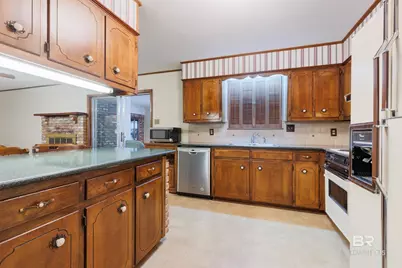 1367 Spring Valley Court, Mobile, AL 36693 - Photo 6