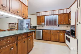 1367 Spring Valley Ct, Mobile, AL 36693 - Photo 6