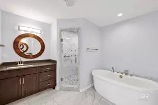 5466 N Shore Rd, Pensacola, FL 32507 - Photo 22