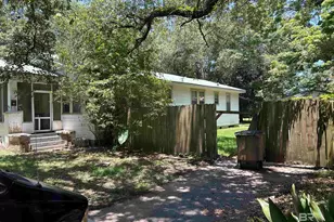 553 Magnolia Rd, Mobile, AL 36606 - Photo 1