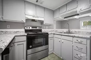 4017 Cottage Hill Rd, Mobile, AL 36609 - Photo 4