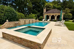18153 Woodland Dr, Fairhope, AL 36532 - Photo 2