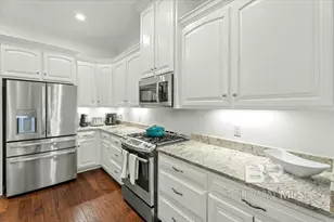 235 Wentworth St, Fairhope, AL 36532 - Photo 14