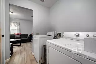 1806 N Mott Dr, Mobile, AL 36617 - Photo 16