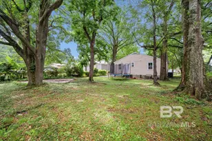 1806 N Mott Dr, Mobile, AL 36617 - Photo 18