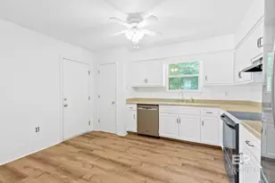 19740 Sandstone Ln, Robertsdale, AL 36567 - Photo 12