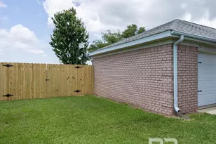 9015 Fairway Dr, Foley, AL 36535 - Photo 2