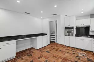 8301 Fordham Rd, Mobile, AL 36619 - Photo 10