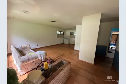 711 Wilshire Road, Mobile, AL 36609 - Photo 2