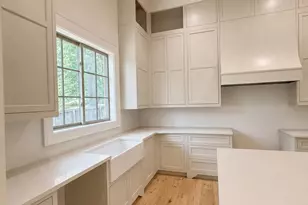 214 Tensaw Ave, Fairhope, AL 36532 - Photo 4