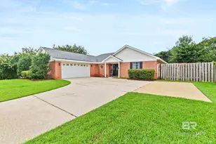 105 Oakwood Ave, Fairhope, AL 36532 - Photo 6