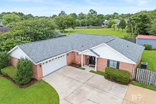 105 Oakwood Ave, Fairhope, AL 36532 - Photo 4