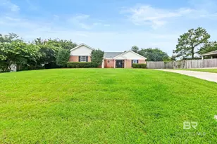 105 Oakwood Ave, Fairhope, AL 36532 - Photo 48