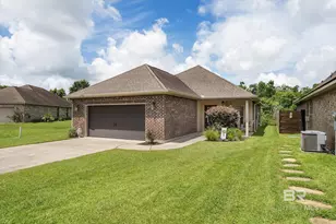 6073 Waterford Dr, Foley, AL 36535 - Photo 2