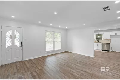 6058 N Highland Woods Drive, Mobile, AL 36608 - Photo 12