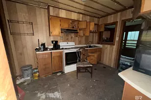 2004 Magnolia Ln, Mobile, AL 36605 - Photo 4