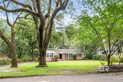 3909 Hillcrest Lane, Mobile, AL 36693 - Photo 4