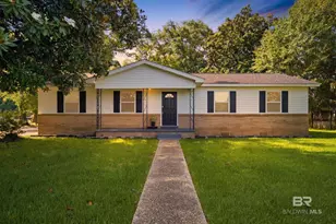 901 W 7th St, Bay Minette, AL 36507 - Photo 1