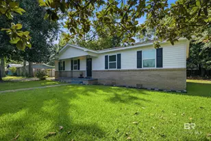 901 W 7th St, Bay Minette, AL 36507 - Photo 4