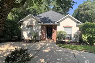 1000 Wesley Ave, Mobile, AL 36609 - Photo 2
