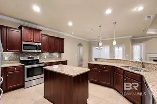 2081 Bourbon St, Foley, AL 36535 - Photo 8