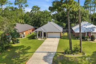 410 Dolphin Ave, Gulf Shores, AL 36542 - Photo 2