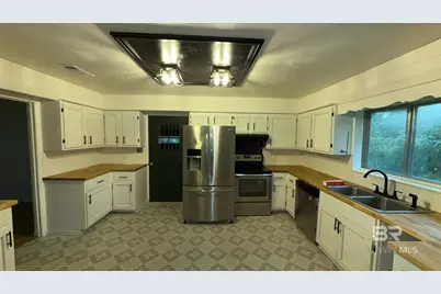 502 Bradley Avenue, Bay Minette, AL 36507 - Photo 6