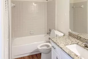 5608 Cottage Hill Dr, Mobile, AL 36609 - Photo 10