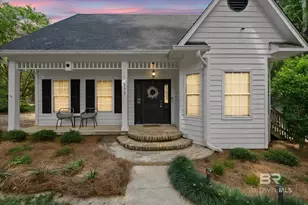 10353 Easthill Dr, Mobile, AL 36695 - Photo 2
