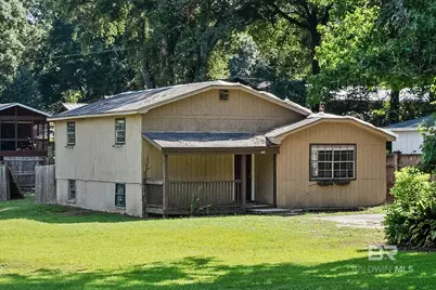 401 Frederick Avenue, Fairhope, AL 36532 - Photo 1
