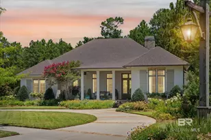561 Falling Water Blvd, Fairhope, AL 36532 - Photo 2