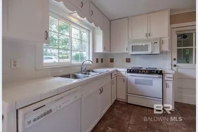 208 Pinecrest Lane, Fairhope, AL 36532 - Photo 10