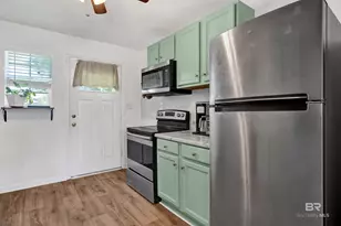 403 N Pine St, Foley, AL 36535 - Photo 14