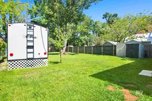 403 N Pine St, Foley, AL 36535 - Photo 28