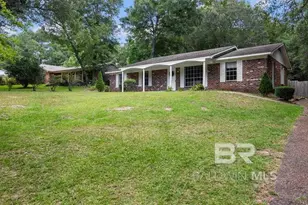 915 Caroline Ave, Daphne, AL 36526 - Photo 2
