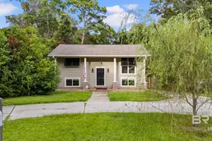 357 S School St, Fairhope, AL 36532 - Photo 2