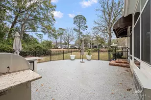 305 Clubhouse Dr, Fairhope, AL 36532 - Photo 14