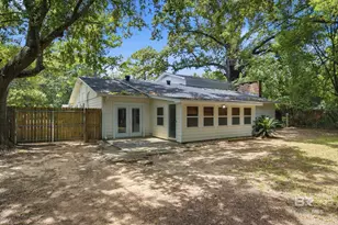 1906 Elaine Ave, Bay Minette, AL 36507 - Photo 6