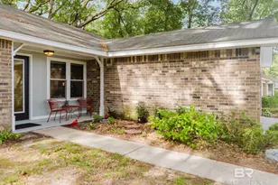 105 Plaza Cir, Daphne, AL 36526 - Photo 2