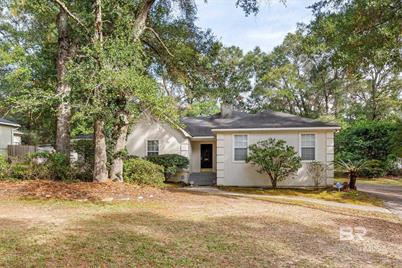 381 Lakeview Drive, Mobile, AL 36695 - Photo 1