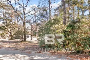 1935 Wildwood Pl, Mobile, AL 36609 - Photo 1
