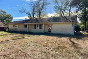 5467 Racine Ave, Mobile, AL 36618 - Photo 1