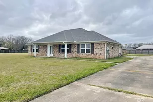 23575 Fountain St, Robertsdale, AL 36567 - Photo 1