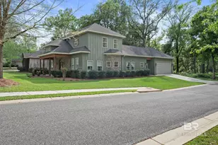 955 Whittier St, Fairhope, AL 36532 - Photo 1