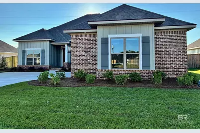 105 Bennington Avenue, Fairhope, AL 36532 - Photo 1