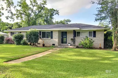 700 E Myrtle Avenue, Foley, AL 36535 - Photo 1
