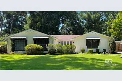 704 Olive Avenue, Fairhope, AL 36532 - Photo 1