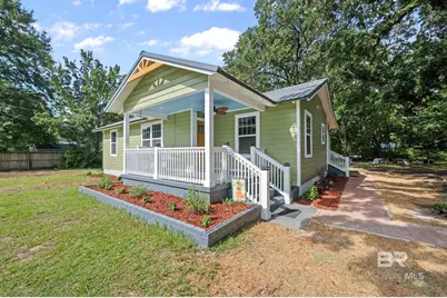 407 Armstrong Avenue, Bay Minette, AL 36507 - Photo 1